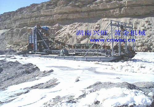 高海拔、高寒凍土礦區，采金船